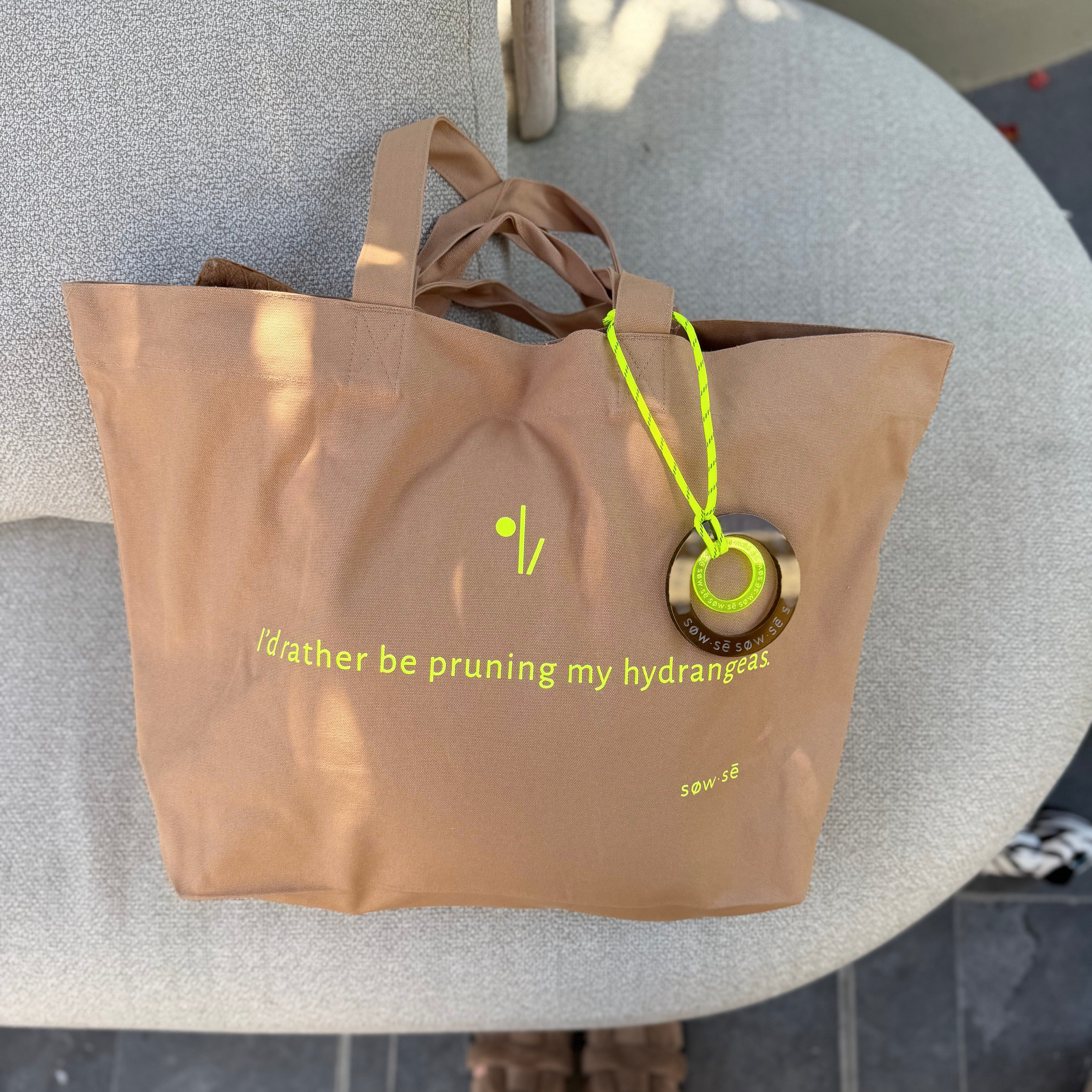 Tote Bag 'I'd Rather Be Pruning My Hydrangeas'